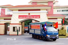 Đội tìm kiếm, quy tập hài cốt liệt sỹ số 1 lên đường thực hiện nhiệm vụ. (Ảnh: TTXVN phát)