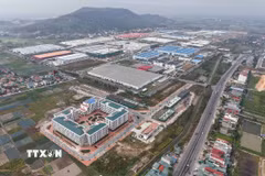 Quảng Ninh phấn đấu đến hết năm hoàn thành 2.288 căn nhà ở xã hội, đạt 104% so với chỉ tiêu Thủ tướng Chính phủ giao.. (Ảnh: Hoàng Hiếu/TTXVN)