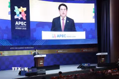 Chủ tịch nước Lương Cường phát biểu tại Hội nghị Thượng đỉnh Doanh nghiệp APEC 2025. (Ảnh: Lâm Khánh/TTXVN)