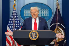 Tổng thống Mỹ Donald Trump phát biểu trong một cuộc họp báo ở Washington, DC. (Ảnh: THX/TTXVN)