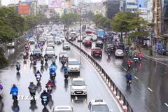 Mưa dông diễn ra tại nhiều khu vực. (Ảnh: Tuấn Đức/TTXVN)