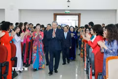 Tổng Bí thư Tô Lâm đến thăm, chúc Tết cán bộ, phóng viên, biên tập viên, người lao động Thông tấn xã Việt Nam ngày 24/2/2026. (Ảnh: Thống Nhất/TTXVN)