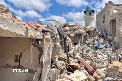 Tòa nhà bị phá hủy sau cuộc không kích của Israel tại Nabatieh, miền Nam Liban. (Ảnh: THX/TTXVN phát)