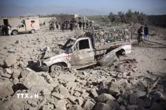 Thiệt hại sau loạt không kích của Pakistan tại tỉnh Nangarhar, Afghanistan. (Ảnh: THX/TTXVN)