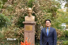 Ông Đào Quốc Cương, Tham tán, Trưởng bộ phận xúc tiến đầu tư và Đại diện Bộ Tài chính, Đại sứ quán Việt Nam tại Pháp. (Ảnh: Hữu Chiến/TTXVN)