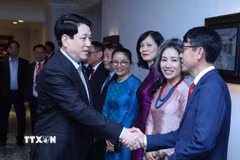 Chủ tịch nước Lương Cường với các Đại sứ Việt Nam tại khu vực châu Phi. (Ảnh: Lâm Khánh/TTXVN)