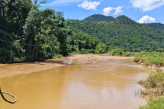 Hồ thủy điện suối Nhạp, nơi tìm thấy thi thể nạn nhân. (Nguồn: VOV)