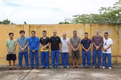 Hưng Yên triệt phá đường dây cá độ bóng đá, bắt giữ 10 đối tượng