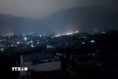 Quang cảnh thành phố Muzaffarabad ở khu vực Kashmir do Pakistan quản lý, một trong những địa điểm bị tấn công từ Ấn Độ, ngày 7/5/2025. (Ảnh: REUTERS/TTXVN)