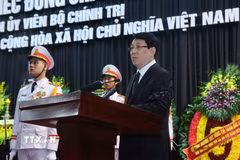 Ủy viên Bộ Chính trị, Chủ tịch nước Lương Cường, Trưởng Ban Lễ tang đọc Lời điếu. (Ảnh: TTXVN)