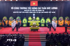 Lễ truy điệu nguyên Chủ tịch nước Trần Đức Lương. (Ảnh: TTXVN)