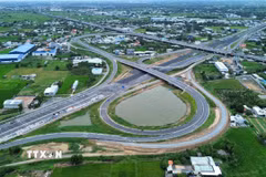 Công tác triển khai các công trình đầu tư công, nhất là lĩnh vực giao thông tại Tây Ninh được tăng cường theo dõi, đôn đốc nhằm nâng cao tiến độ thực hiện và giải ngân vốn. (Ảnh minh họa: Bùi Giang/TTXVN)