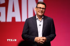 Thủ tướng Anh Andy Burnham phát biểu tại đại hội của Công đảng ở Liverpool, ngày 29/9/2026. (Ảnh: THX/TTXVN phát)
