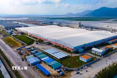Khu kinh tế Vũng Áng hiện có nhiều nhà máy sản xuất công nghiệp quy mô lớn đã đi vào hoạt động. (Ảnh: Hữu Quyết/TTXVN)