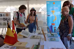 Bỉ: Gian hàng Việt Nam để lại dấu ấn đậm nét tại Lễ hội ManiFiesta 2025 