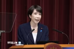 Thủ tướng Nhật Bản Sanae Takaichi phát biểu tại cuộc họp báo ở Tokyo ngày 19/1/2026. (Ảnh: Kyodo/TTXVN)