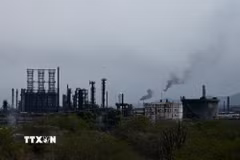 Khu liên hợp công nghiệp hóa dầu ở bang Anzoategui, Venezuela. (Ảnh: THX/TTXVN)