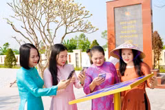 Công trình thanh niên số hóa di tích lịch sử cách mạng cấp quốc gia Ga Bố Trạch giúp người dân, du khách và thế hệ trẻ hiểu sâu hơn về giá trị lịch sử quê hương. (Ảnh: Võ Dung/TTXVN)