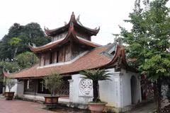 Tòa Tích thiện am là công trình kiến trúc nghệ thuật đặc trưng tại chùa Bút Tháp. (Ảnh: Thanh Thương/TTXVN)