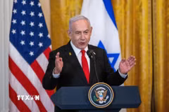 Thủ tướng Israel Benjamin Netanyahu trong cuộc họp báo nhân một chuyến thăm Nhà Trắng (Mỹ). (Ảnh: THX/TTXVN)