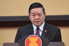 Tổng thư ký ASEAN Kao Kim Hourn phát biểu tại sự kiện. (Ảnh: Minh Thái/TTXVN)