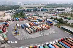 Toàn cảnh kho bãi Cửa khẩu quốc tế Móng Cái. (Ảnh: Văn Đức/TTXVN)