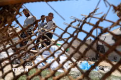 Cảnh đổ nát sau vụ không kích của Israel tại Gaza. (Ảnh: THX/TTXVN phát)
