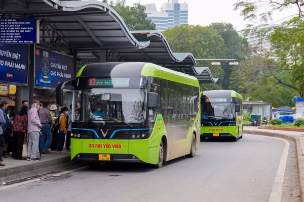Sớm hoàn thiện phương án trợ giá tuyến buýt liên tỉnh Hà Nội-Hưng Yên