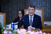 Thủ tướng Lê Minh Hưng tại cuộc tiếp Bộ trưởng Ngoại giao Cộng hòa Chile Francisco Pérez Mackenna. (Ảnh: Dương Giang/TTXVN)