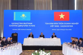 Tổng Bí thư Tô Lâm dự Tọa đàm bàn tròn doanh nghiệp Việt Nam-Kazakhstan. (Ảnh: Thống Nhất/TTXVN)