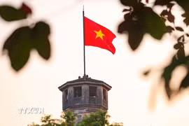 Từ một đất nước nghèo, lạc hậu, Việt Nam đã trở thành một nền kinh tế có quy mô lớn, một quốc gia có độ mở cao, một thành viên tích cực, có trách nhiệm của cộng đồng quốc tế. (Ảnh: Thanh Tùng/TTXVN)