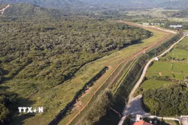 Quang cảnh khu phi quân sự (DMZ) nằm giữa biên giới Hàn Quốc và Triều Tiên. (Ảnh: Yonhap/TTXVN)
