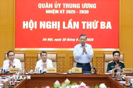 Tổng Bí thư, Chủ tịch nước Tô Lâm, Bí thư Quân ủy Trung ương chủ trì Hội nghị lần thứ ba Quân ủy Trung ương nhiệm kỳ 2025-2030. (Ảnh: Thống Nhất/TTXVN)