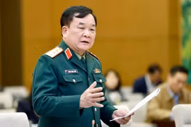Thượng tướng Hoàng Xuân Chiến, Thứ trưởng Bộ Quốc phòng, phát biểu. (Ảnh: Doãn Tấn/TTXVN)