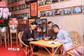 Không gian Văn hóa Hồ Chí Minh trở thành địa điểm ưa thích của các thiếu niên đang sinh sống tại Tư viện Kim Cang. (Ảnh: Xuân Khu/TTXVN)