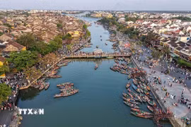 Phố cổ Hội An là điểm đến an toàn, ghi dấu ấn với kiến trúc ấn tượng và ẩm thực hấp dẫn. (Ảnh: TTXVN)