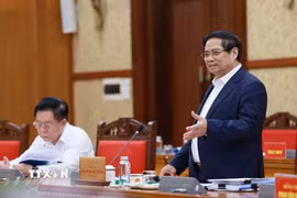 Thủ tướng Phạm Minh Chính làm việc với Ban Thường vụ Tỉnh ủy Tuyên Quang. (Ảnh: Dương Giang/TTXVN)