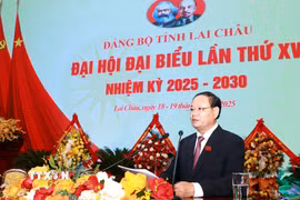 Đồng chí Lê Minh Ngân, Bí thư Tỉnh ủy Lai Châu nhiệm kỳ 2025-2030 phát biểu bế mạc Đại hội. (Ảnh: Quý Trung/TTXVN)