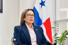 Đại sứ Panama tại Việt Nam Nubiela Ayala Modes trả lời phỏng vấn phóng viên Thông tấn xã Việt Nam về những cơ hội thúc đẩy hợp tác sâu rộng trên nhiều lĩnh vực giữa hai nước. (Ảnh: Việt Đức/TTXVN)