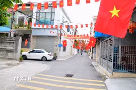 Không khí chào mừng Đại hội đại biểu Đảng bộ phường Tam Điệp, tỉnh Ninh Bình. (Ảnh: Thùy Dung/TTXVN)