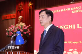 Bí thư Thành ủy Hà Nội Nguyễn Duy Ngọc phát biểu khai mạc hội nghị. (Ảnh: Văn Điệp/TTXVN)