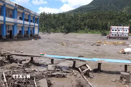 Khu vực bị tàn phá do lũ quét tại Nuwakot, Nepal ngày 26/8/2026. (Ảnh: THX/TTXVN phát)