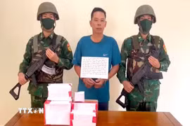 Đối tượng Bùi Văn Nhạ (sinh năm 1982) là chủ tàu, kiêm thuyền trưởng tàu cá NA-95588-TS tại Đồn Biên phòng Quỳnh Thuận. (Ảnh: TTXVN phát)