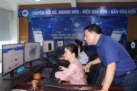 Sở Khoa học và Công nghệ Hà Tĩnh đã phát huy tốt vai trò chỉ đạo, định hướng trong quá trình nghiên cứu, xây dựng và hoàn thiện hệ thống ứng dụng công dân số Hà Tĩnh. (Ảnh: Hoàng Ngà/TTXVN)