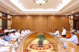 Bộ Chính trị làm việc với Ban Thường vụ Tỉnh ủy Đà Nẵng về chuẩn bị đại hội Đảng. (Ảnh: Phương Hoa/TTXVN)