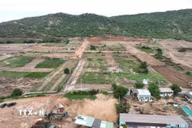 Khu tái định cư Nhà máy điện hạt nhân Ninh Thuận 2 có tổng diện tích 31,8 ha, thuộc địa bàn xã Vĩnh Hải, tỉnh Khánh Hoà, đến thời điểm hiện nay đạt khoảng 95% so với kế hoạch. (Ảnh: Vũ Sinh/TTXVN)