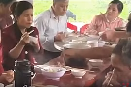Quảng Ngãi: “Bếp ăn dã chiến” thấm đẫm tình người vùng nguy cơ sạt lở núi cao