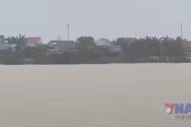 Mưa lớn diện rộng từ Huế đến Khánh Hòa, nguy cơ lũ quét và sạt lở