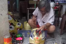 Tìm hiểu nghề làm lân mỗi mùa Trung Thu ở Huế