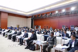 Toàn cảnh phiên thảo luận Giáo dục nghề nghiệp tạo nét mới cho hợp tác khu vực. (Ảnh: Quang Hưng/TTXVN)